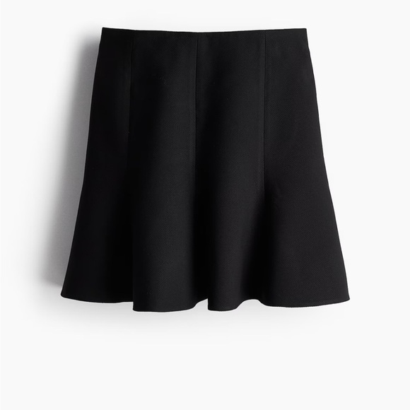 Flared Hem Skirt Black - Picture 2 of 5